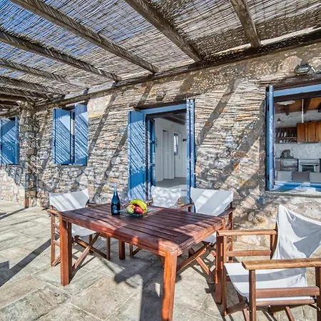 Serifos Houses Diasella